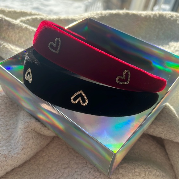 Red Black velvet heart Valentine’s Day headband - Picture 3 of 6